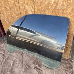 Window w/tint for 99-06 Chevy Or GMC Truck