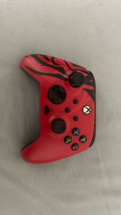 Very cool working red & black controller