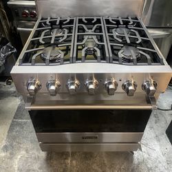 Viking stove 30 wide, little use as new negotiable