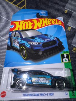 Hot Wheels Ford Mustang Mach-E 1400 Treasure Hunt