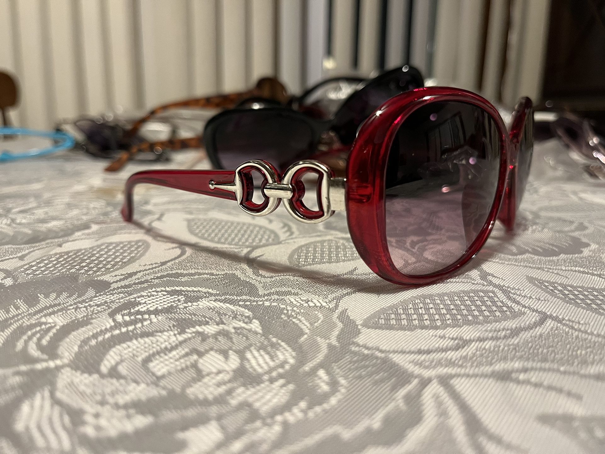 $5 Women’s Sunglasses 