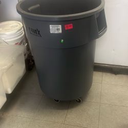 Trash Can New 