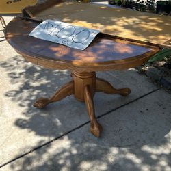 Oak Table And Chairs.Great Shape