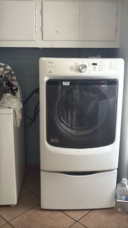 Maxima front loader dryer with bottom storage