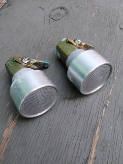 Dramm 400AL Aluminum nozzle attached to a brass hose shut-off valve