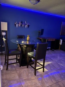 Round Glass Top High Dining Table with 4 Chairs