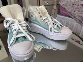 Converse size 7 1/2