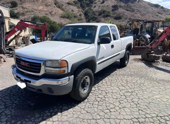 Gmc sierra 2500hd 6.0 gas short bed v8