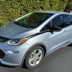 2017 Chevy Bolt LT Blue Great Commuter, Low Cost