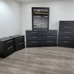 Dresser With Mirror Chest And Two Nightstand // Cómoda Con Espejo Gavetero Y Dos Mesitas De Noche 