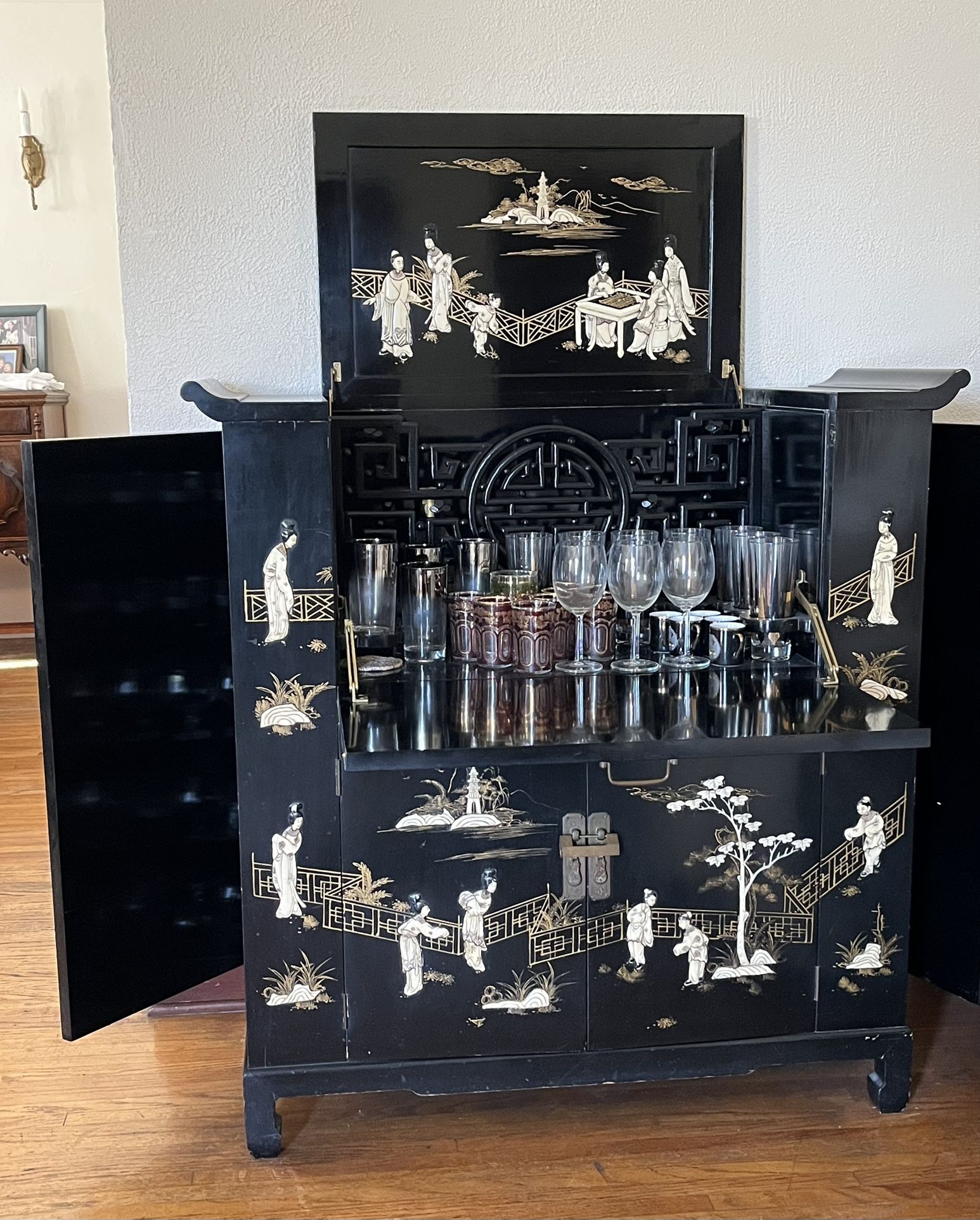 Asian Oriental Black Lacquer Wood Liquor Bar Cabinet