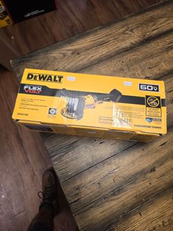DEWALT FLEXVOLT 60V MAX 4-1/2" - 6" Grinder DCG418B panchos tools