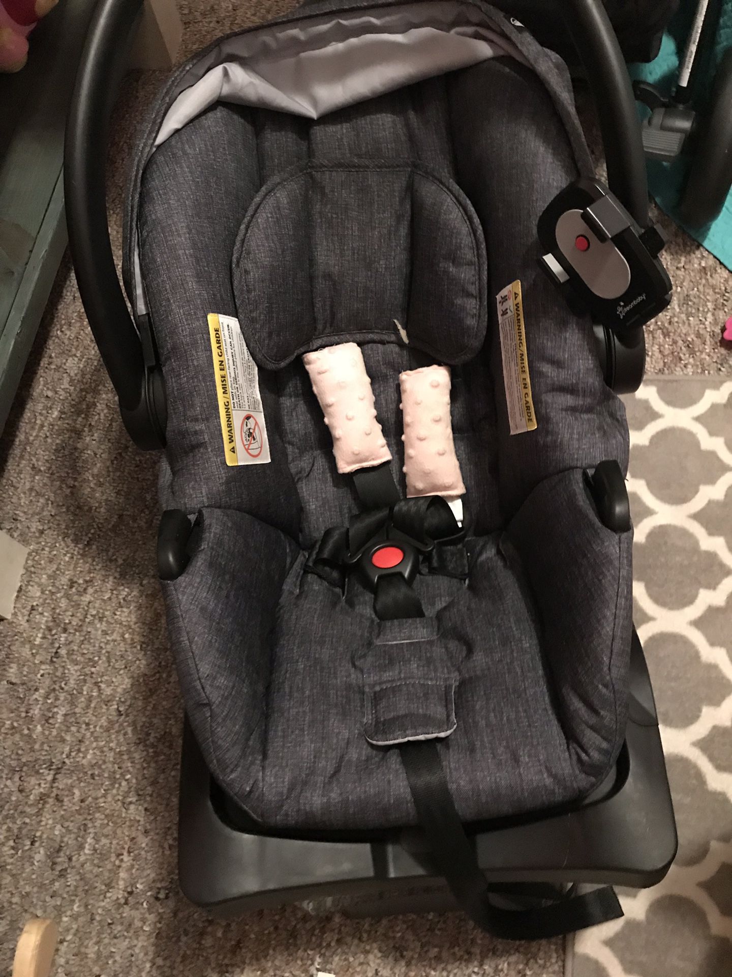 Evenflo infant car seat and base