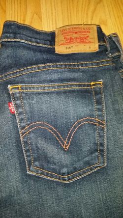 Levi 515 misses size 6 womens. ...boot cut...good condition!
