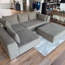 Contemporary modular sectional sofa with ottoman