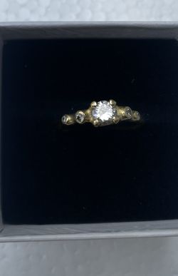 Gold Ring With Diamonds, Size 6, 2.87 Grams