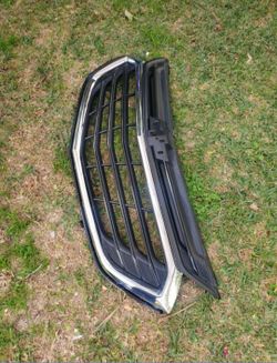 2018-2020 CHEVROLET EQUINOX FRONT UPPER GRILLE OEM