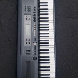 Casio Musical Keyboard  Wk-110