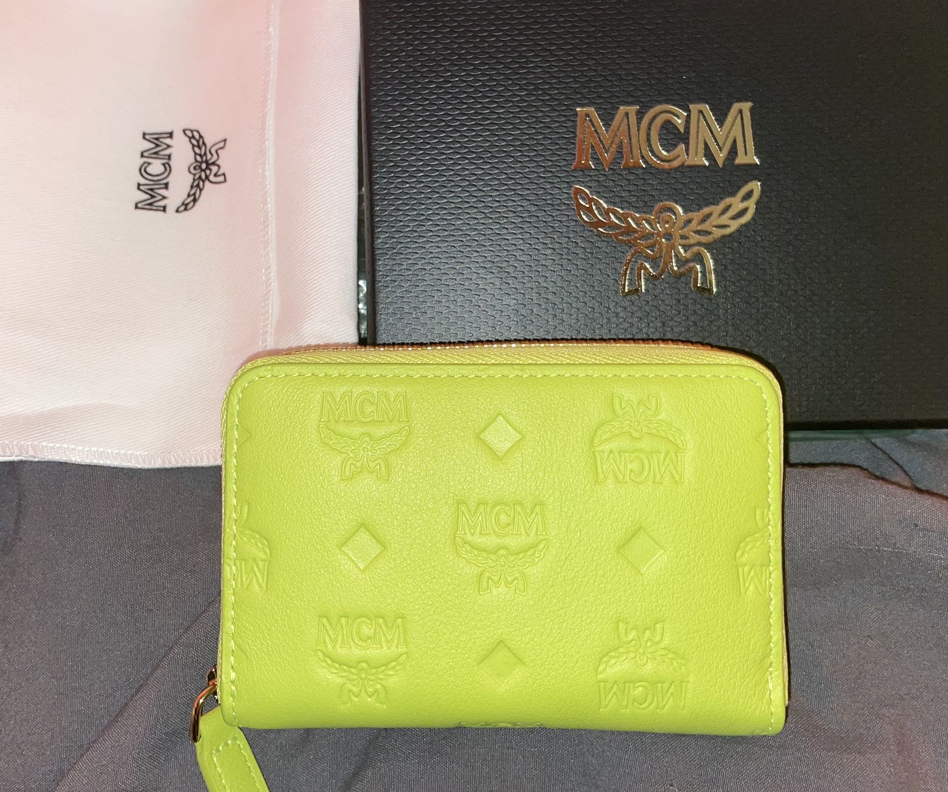 ✨NEW - MCM Wallet *offers accepted*