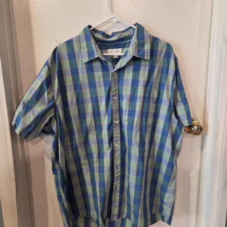 Green, Blue Plaid short-sleeve button-down shirt