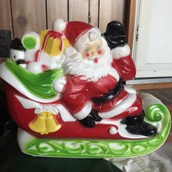 Lighted Santa’s Sleigh