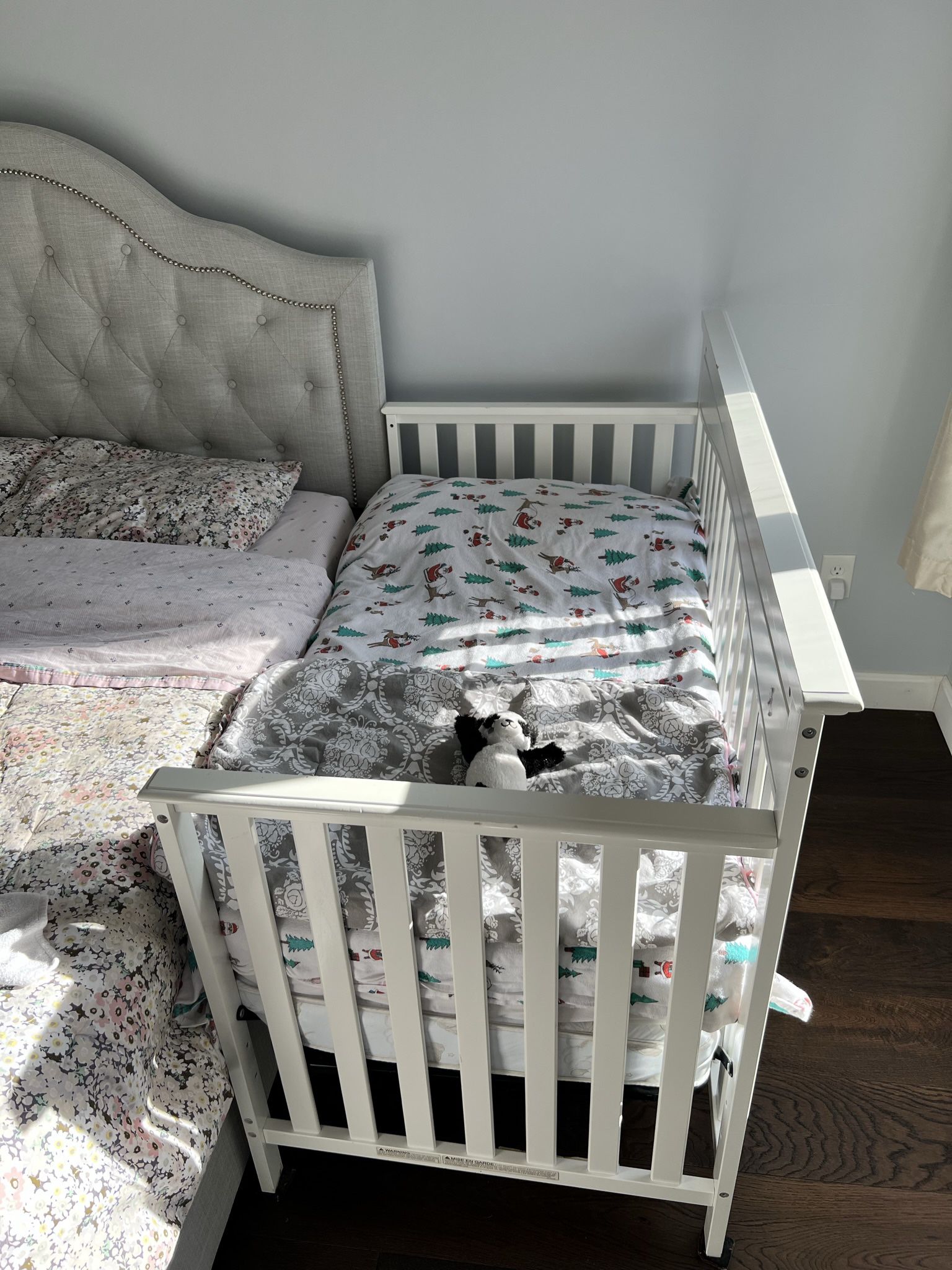 White Full Size Crib 