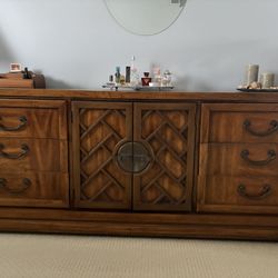 9-Drawer Dresser