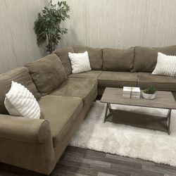 Large Brown Havertys Sectional Couch - Delivery Available