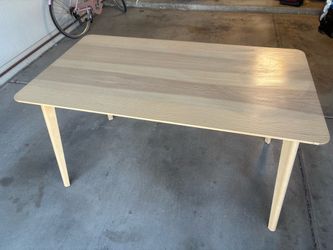 IKEA LISABO Ash Veneer Dining Table – Excellent Condition