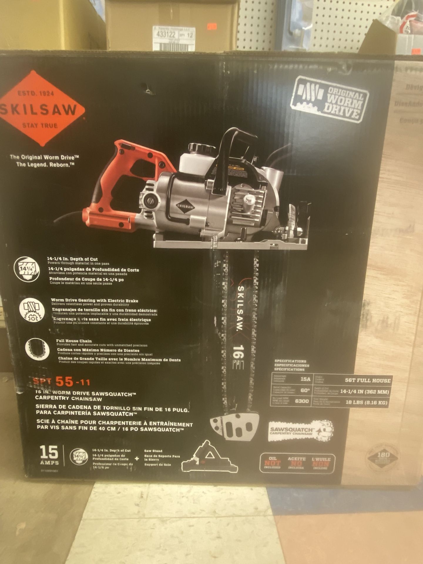 New In Box Skilsaw 16” Chainsaw With Worm Drive