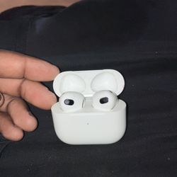 AirPod Pros And Case 