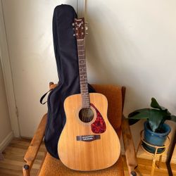Vintage Yamaha Acoustic Guitar With Soft Travel Case