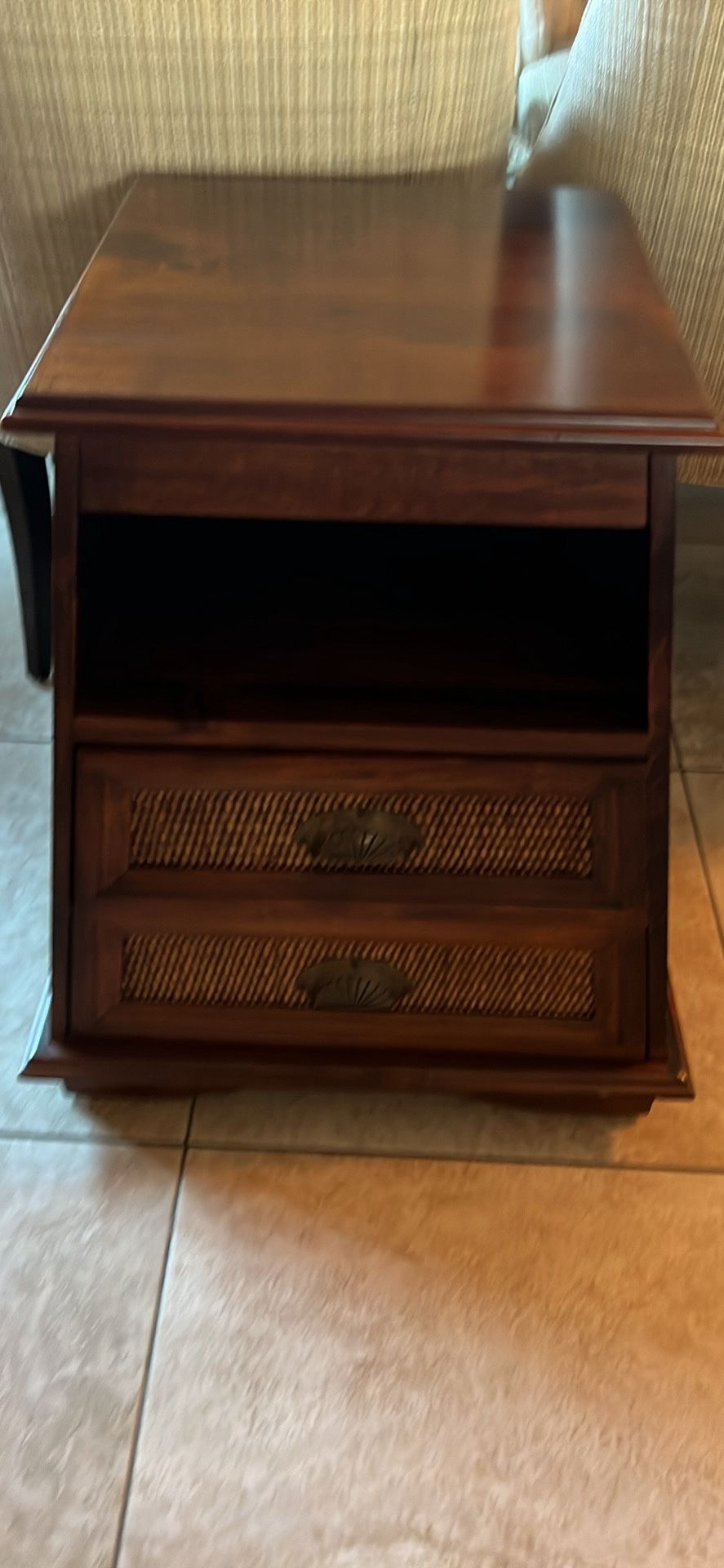 Furniture  2 Side End Tables