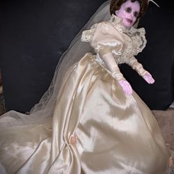 Scary Cute Creepy Pink Crackle Doll