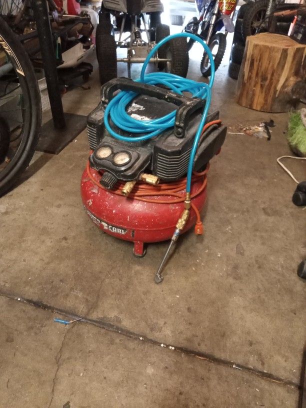 Air compressor