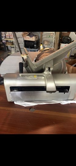Hobart Model 1612 Deli Meat And Cheese Slicer