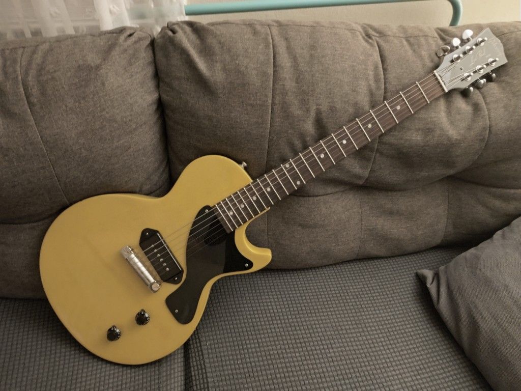 Gibson Les Paul Junior 1955 Refinished, Changed Parts.