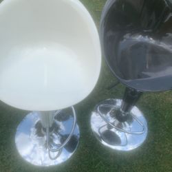 2 Chairs 