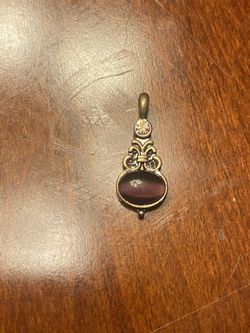 Silver purple stone pendant