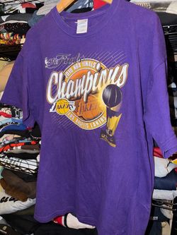 Vintage Los Angeles Lakers Purple / Yellow 2010 Y2K Tshirt Size Large L