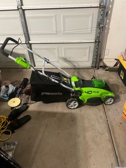 Green works lawnmower 40V
