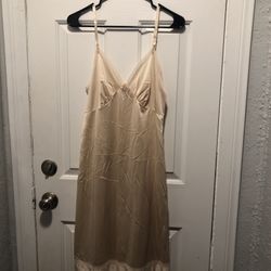 Sears Vintage Slip Womens Size 36 Bust XL Beige Knee Length Nightgown