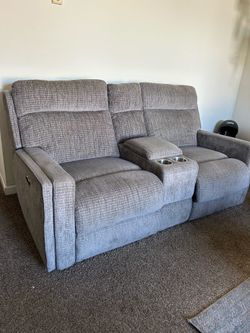 2 seat recliner with storage and USB connection