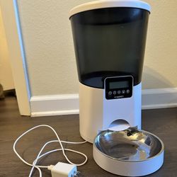 Wopet Pet Feeder (Dry Food) 7L 