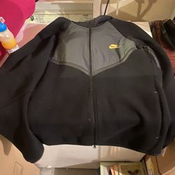 Full nike tech fleece