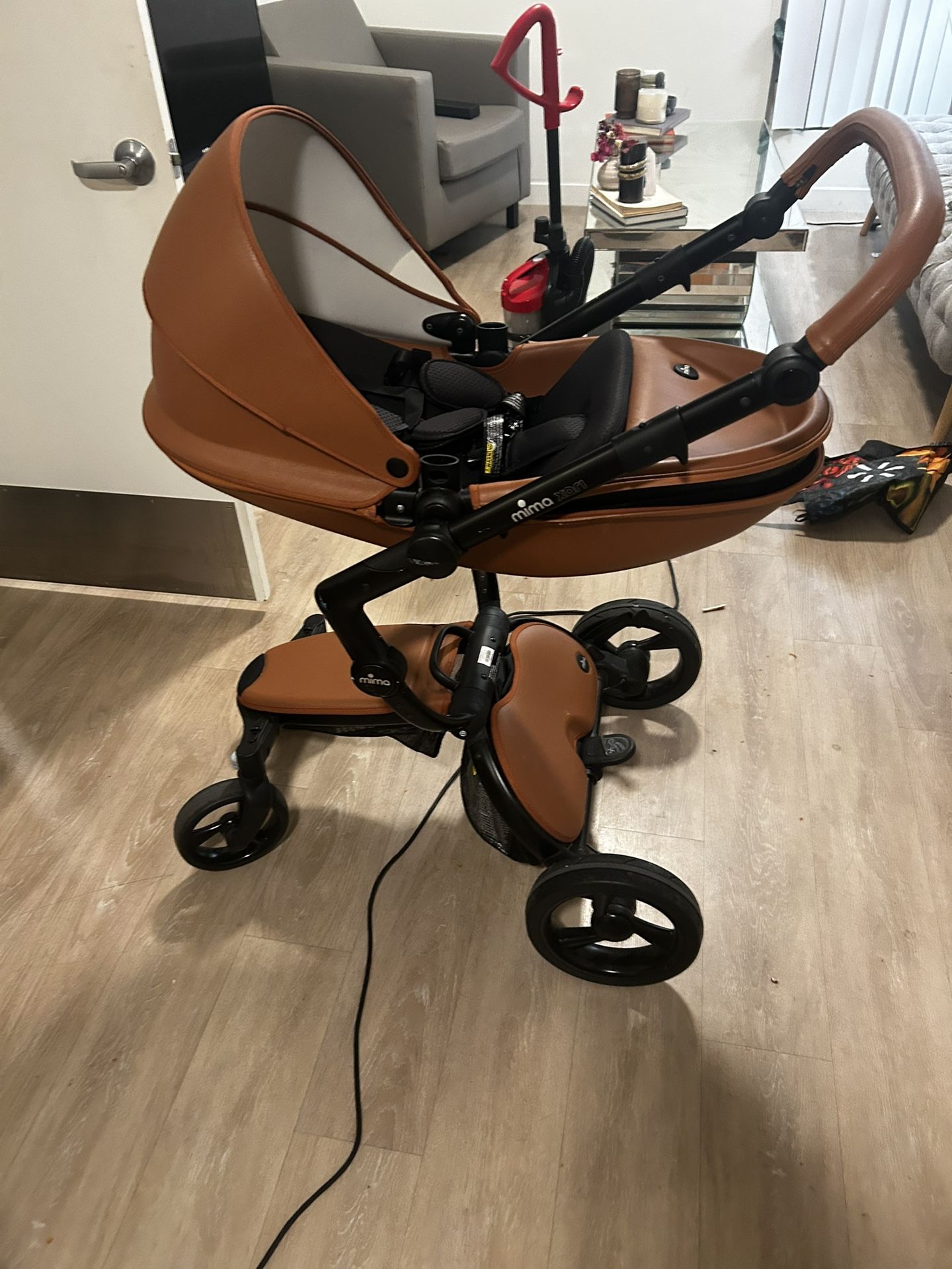 Mina Xari Stroller
