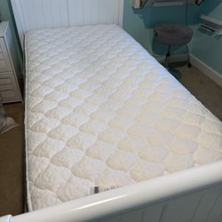 Twin Bed Set