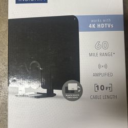 Insignia Amplified Ultra Thin Indoor HDTV Antenna w/ 60 Mile Range NEW