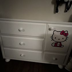 Hello kitty dresser 