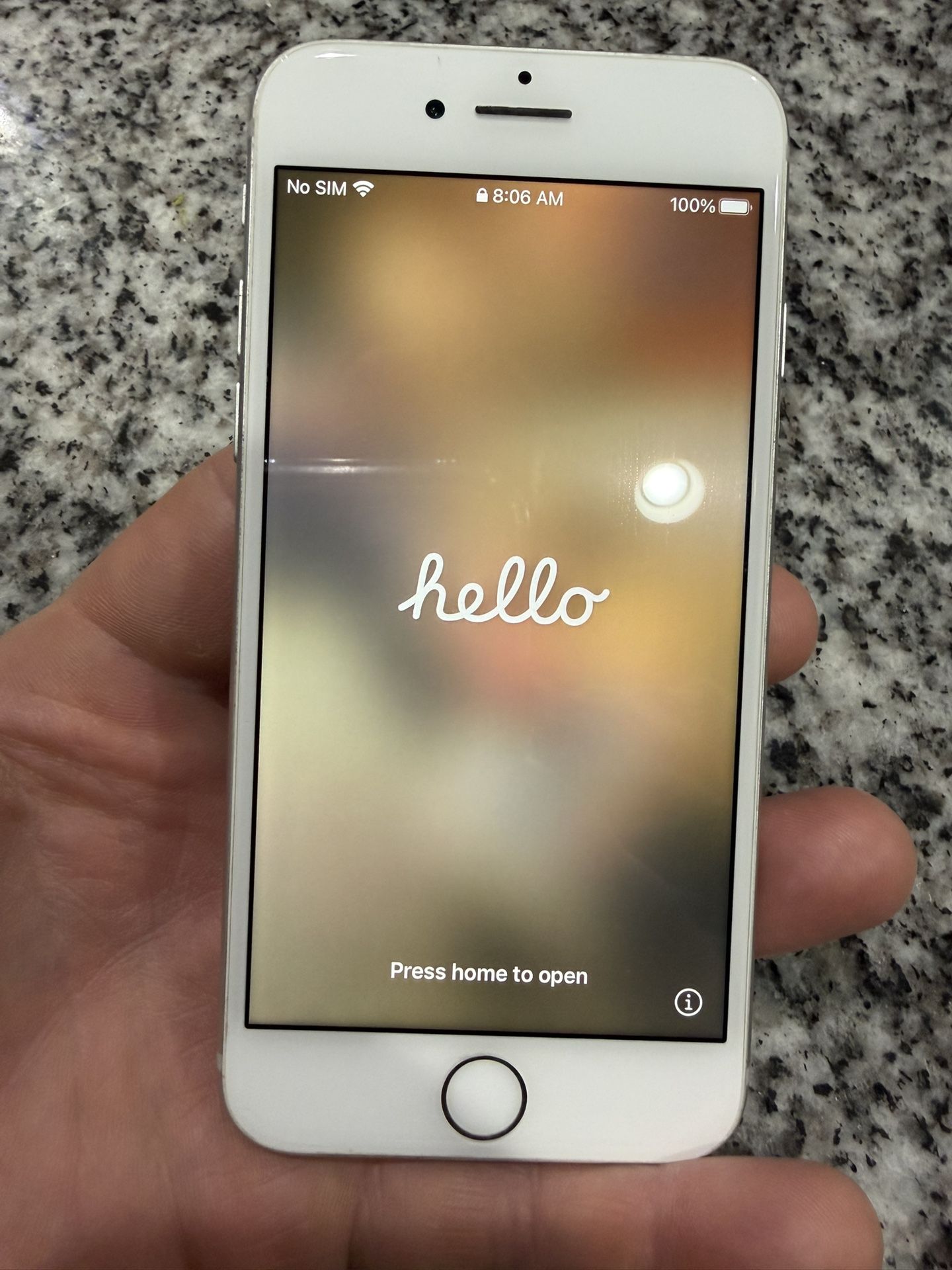 Apple iPhone 8 MQ732LL/A White/Grey Unlocked 64GB